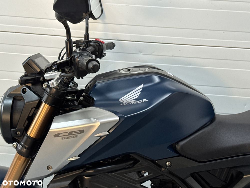Honda CB - 16