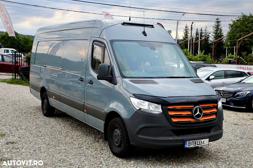 Mercedes-Benz Sprinter 319 - 1
