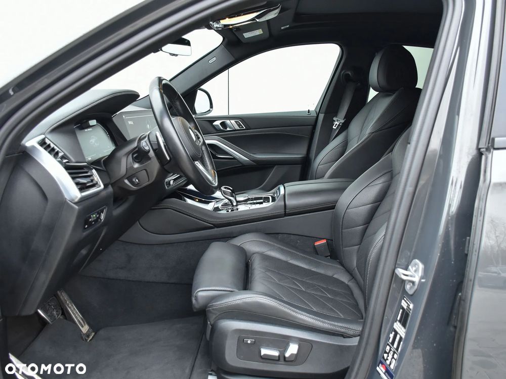 BMW X6 M50i - 9