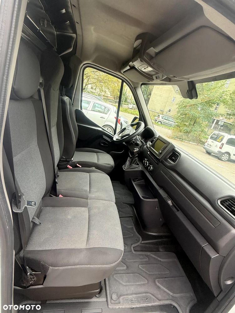 Renault Master - 17