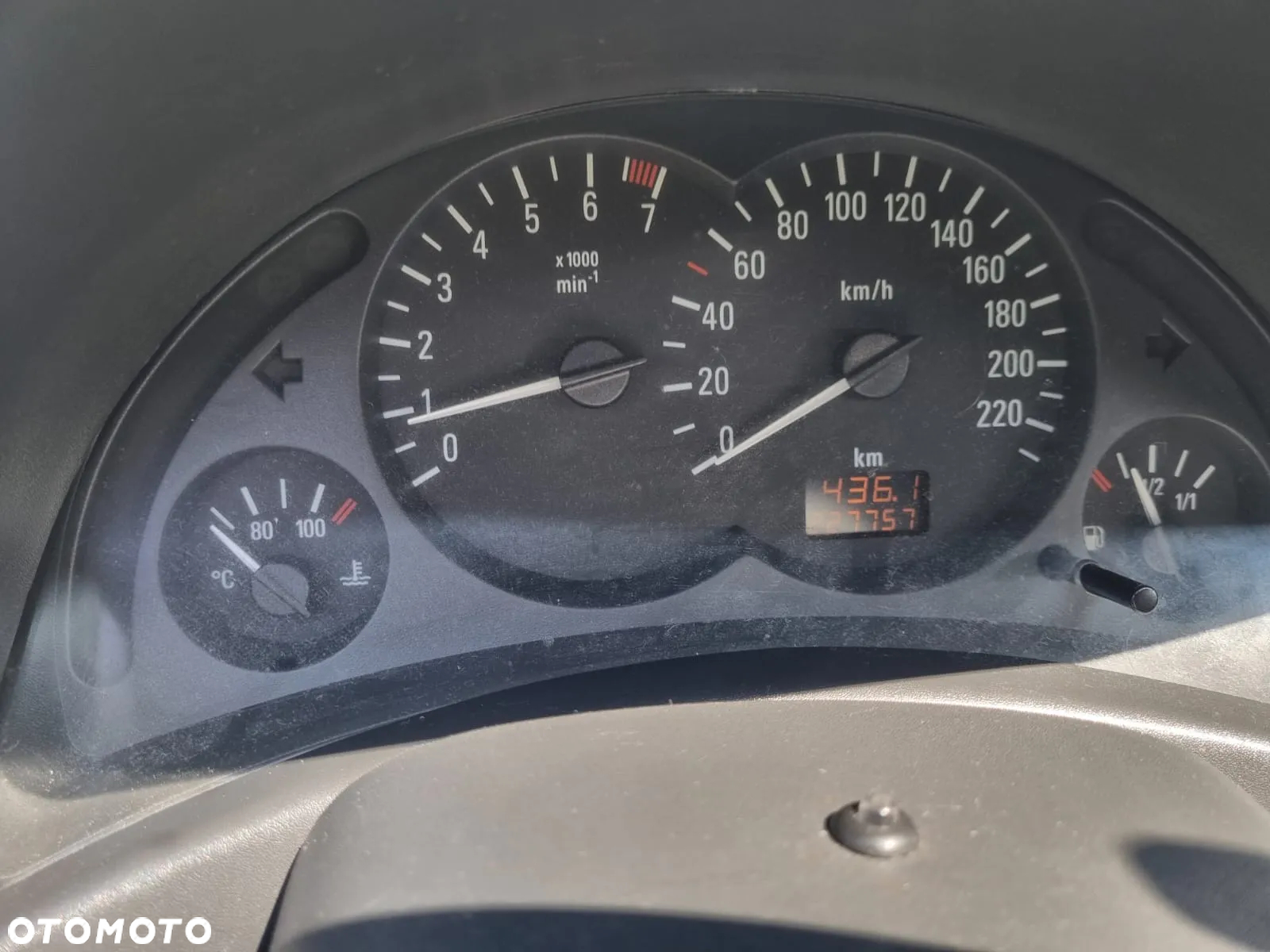 Opel Corsa - 10