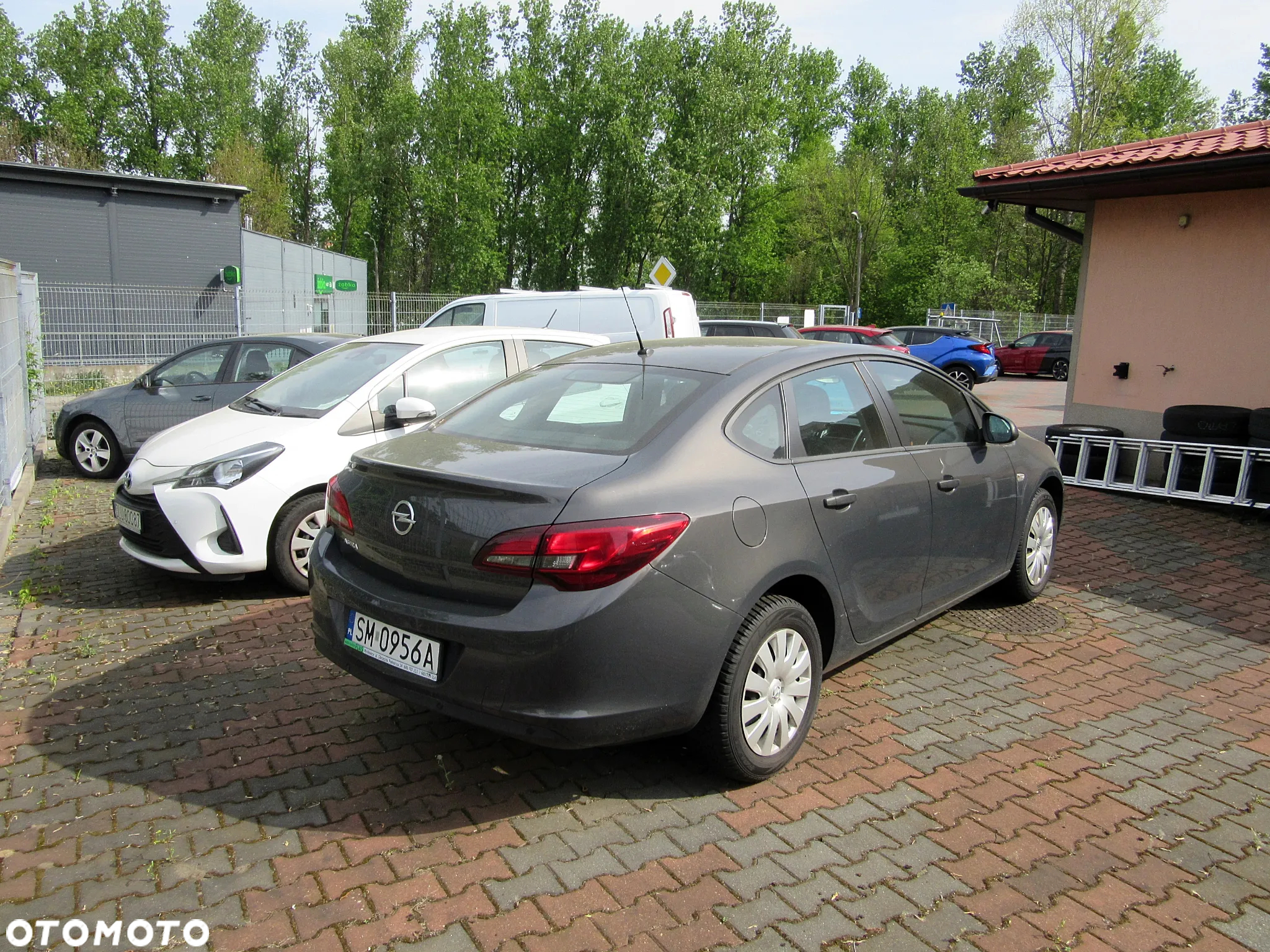Opel Astra IV 1.6 Enjoy EU6 - 4