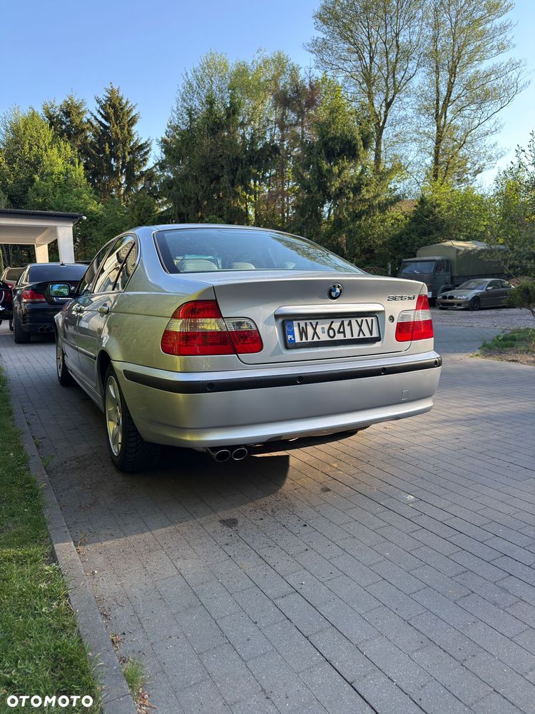 BMW Seria 3 325i - 5
