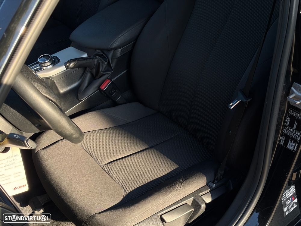 BMW 120 d Urban Line - 23
