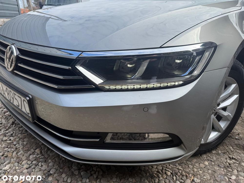 Volkswagen Passat 2.0 TDI (BlueMotion Technology) DSG Highline - 6
