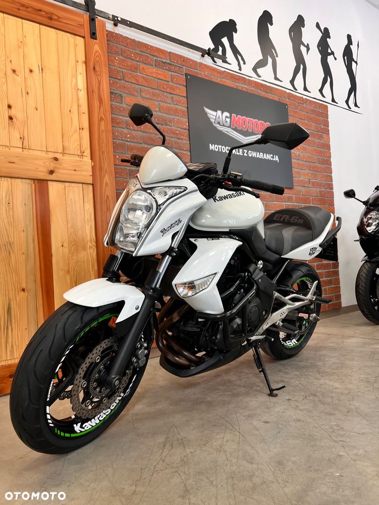 Kawasaki ER - 12
