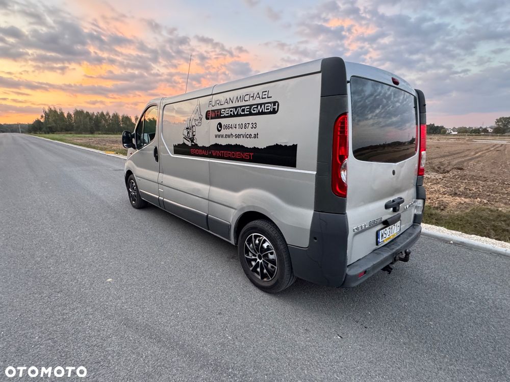 Opel Vivaro - 15