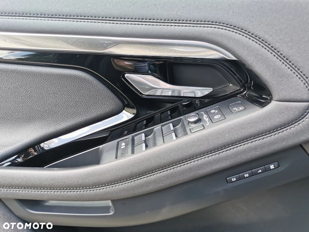 Land Rover Range Rover Evoque - 11