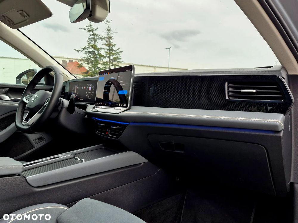 Volkswagen Passat 2.0 TDI SCR DSG Business - 17