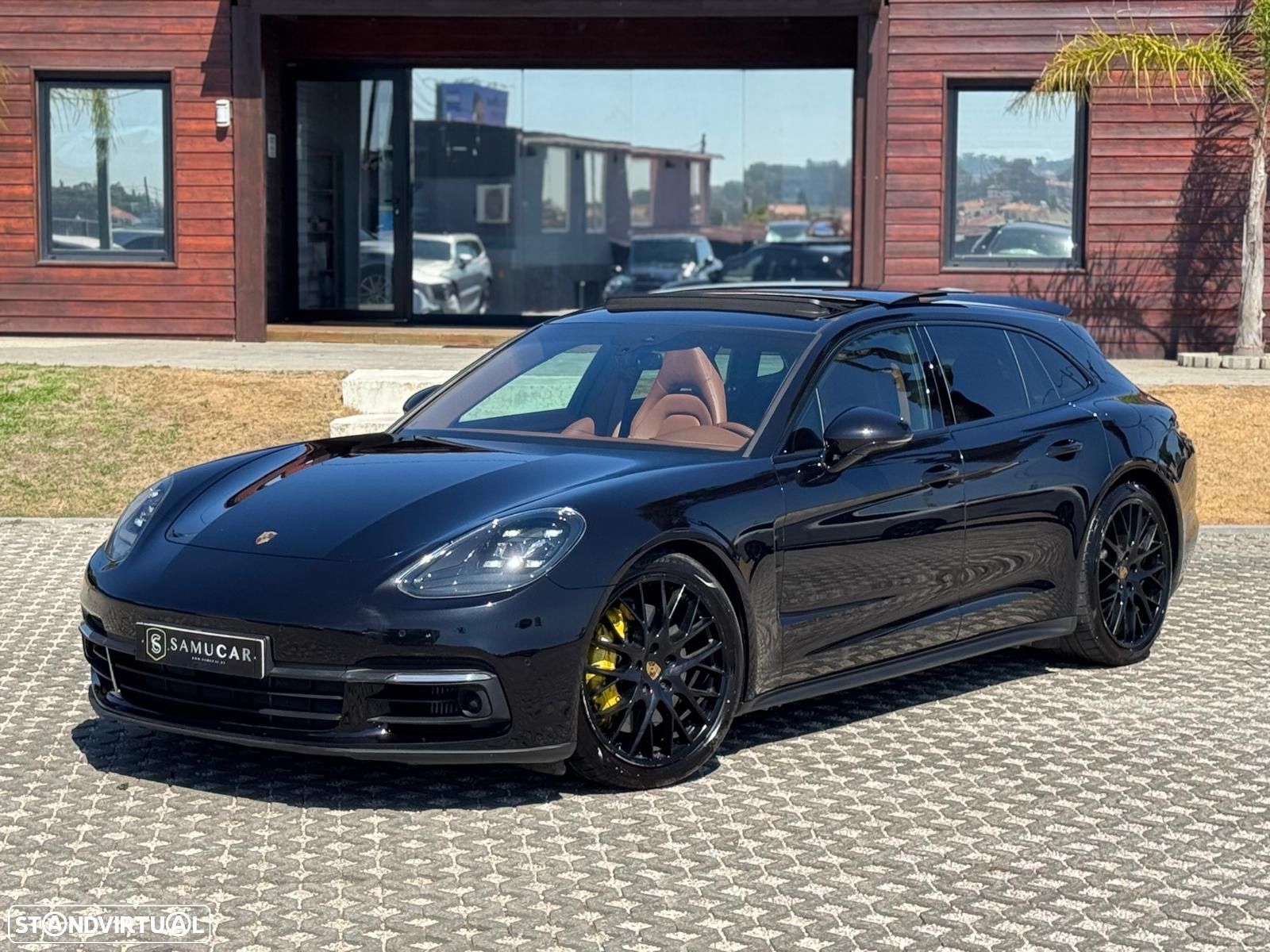 Porsche Panamera Sport Turismo - 1
