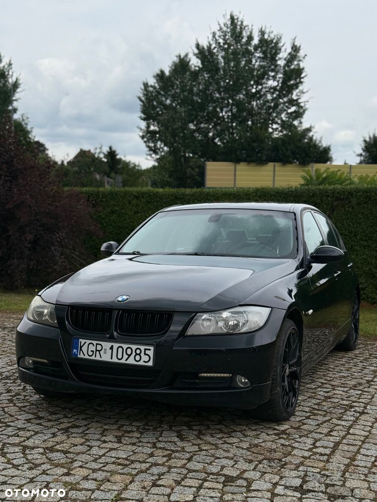 BMW Seria 3 318d - 4
