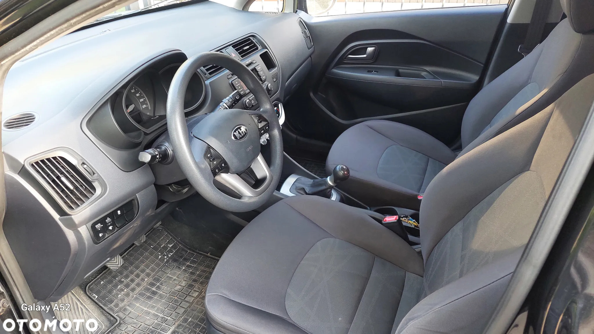 Kia Rio - 5