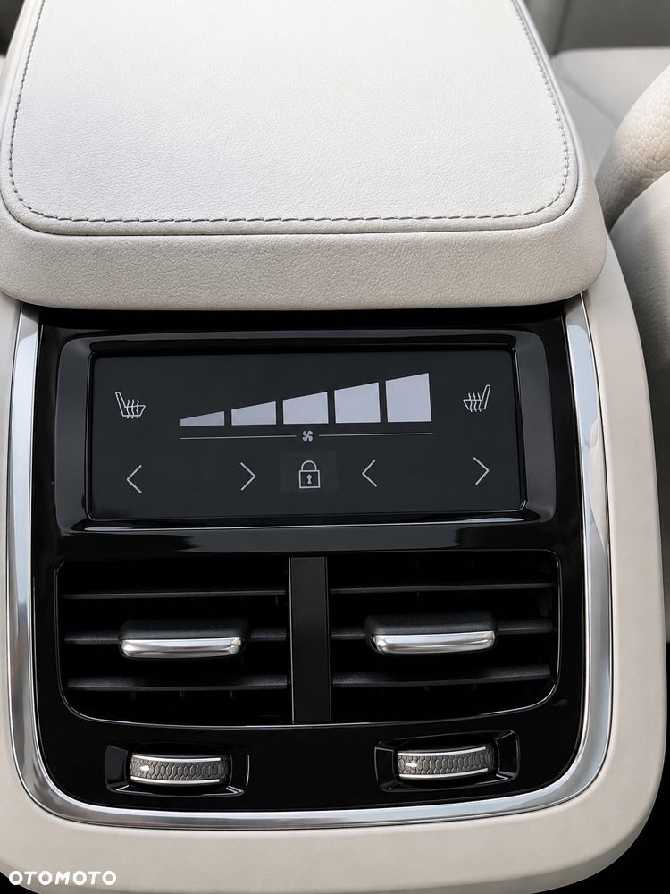 Volvo XC 90 B5 B AWD Plus Bright - 10