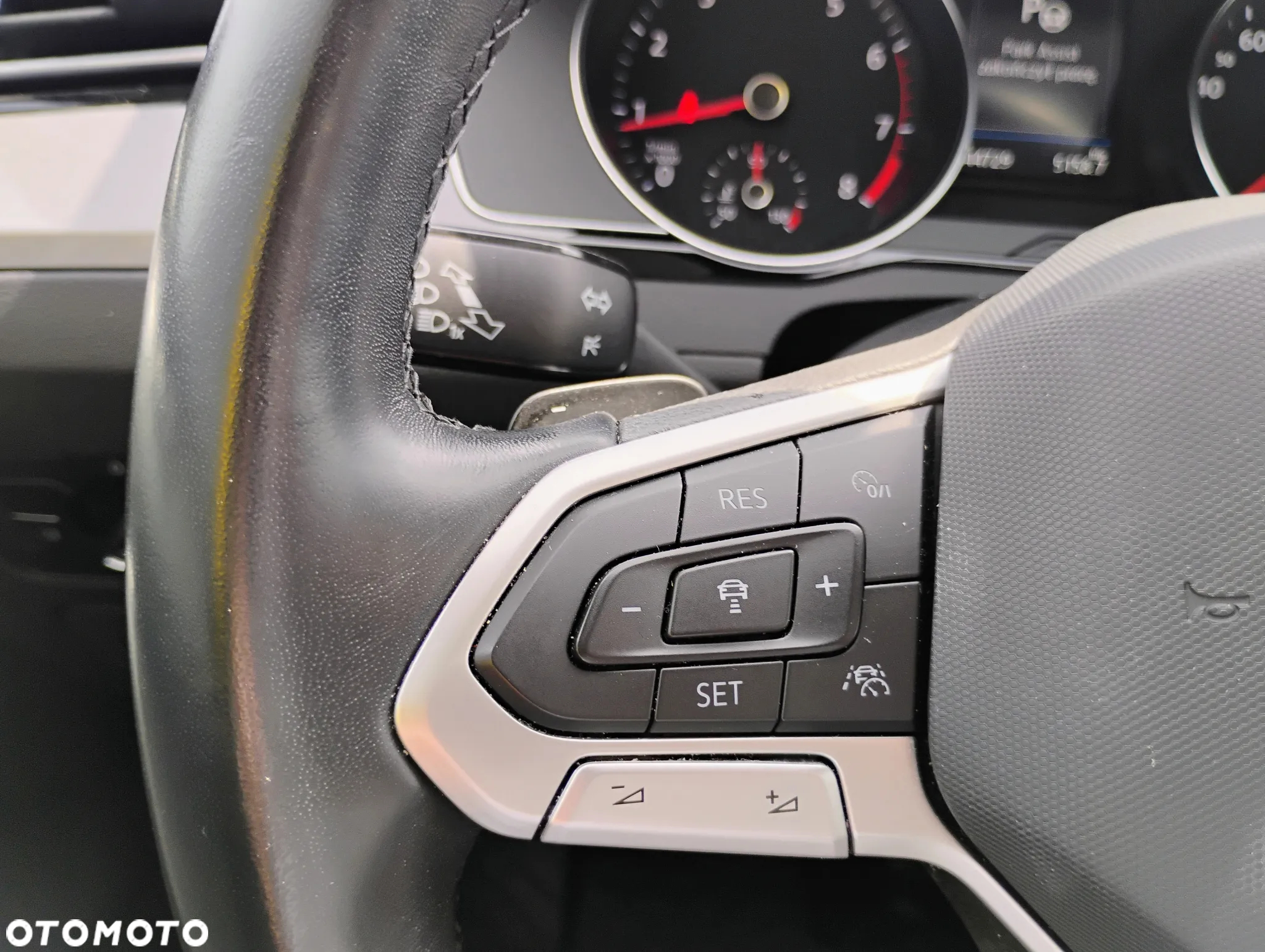 Volkswagen Passat 2.0 TSI Business DSG - 24