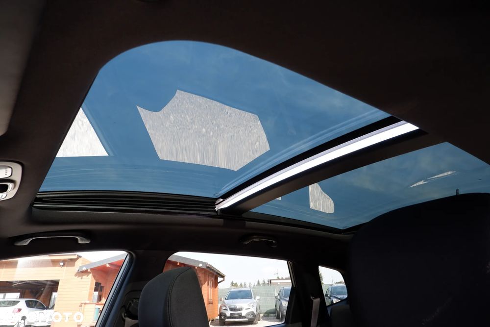 Kia Carens 1.7 CRDi XL - 26