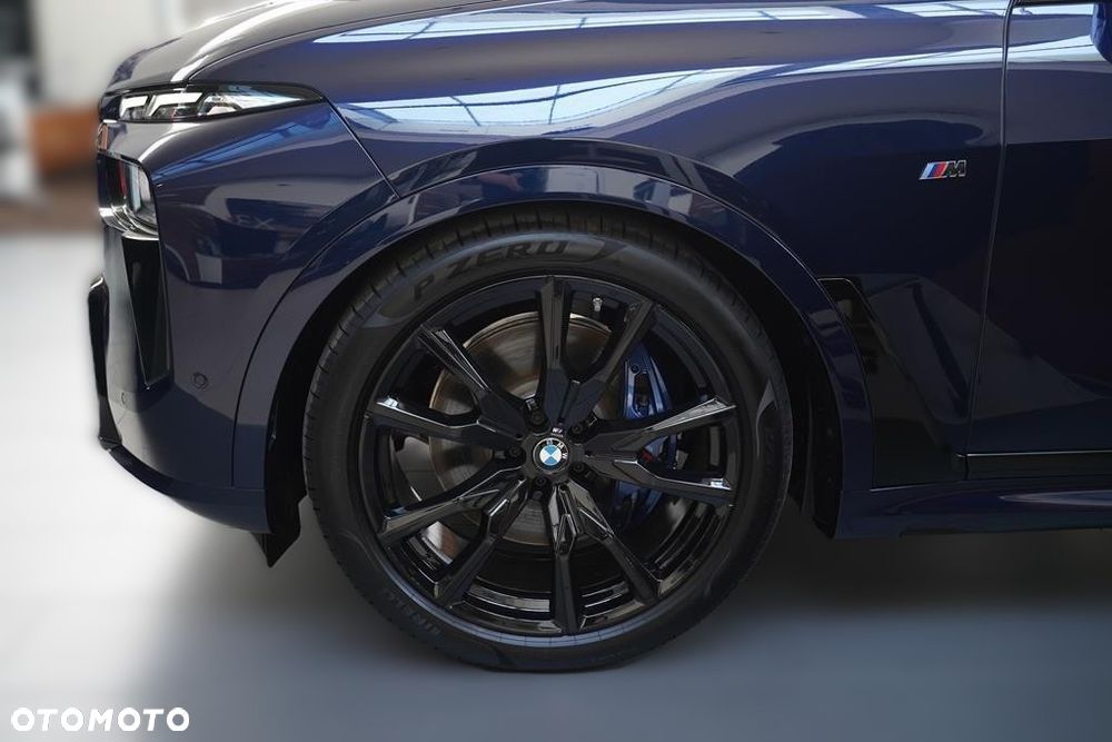 BMW X7 - 10