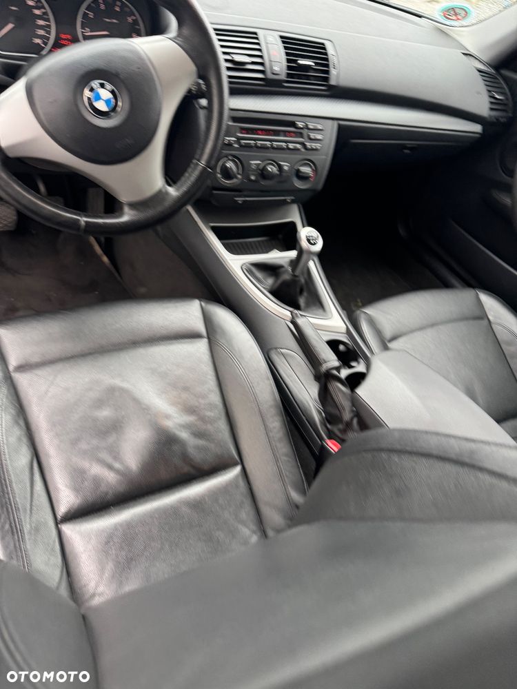 BMW Seria 1 116i - 10