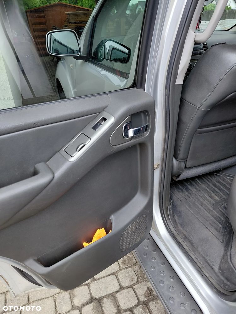 Nissan Pathfinder 2.5 DCi Elegance + - 17