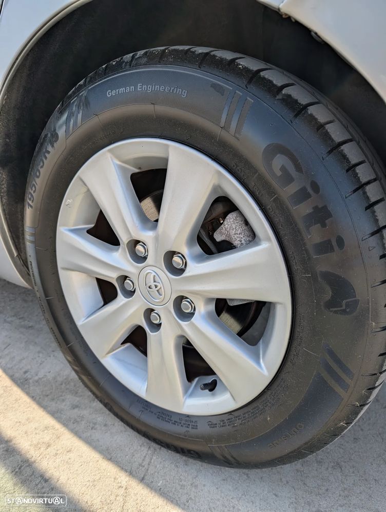 Toyota Auris 1.4 D-4D Comfort - 18