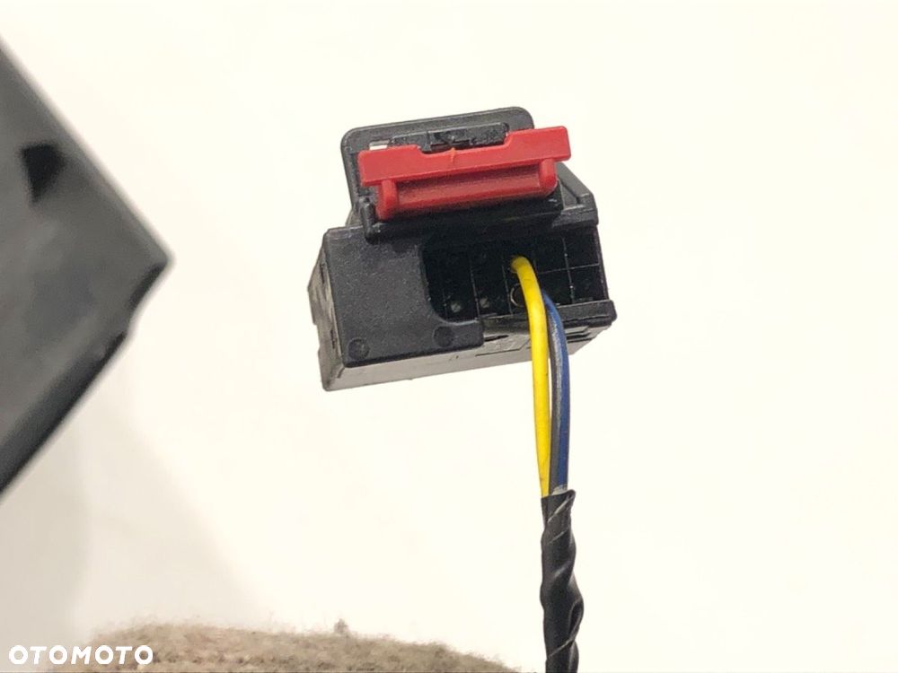 LUSTERKO PRAWY  MAN TGE Autobus 2017 - 2022 2.0 TDI 130 kW [177 KM] olej napędowy 2017 - 2022 - 5