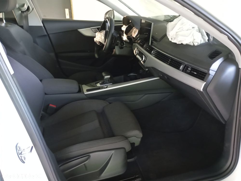 Audi A4 Avant 40 TDI S tronic - 6