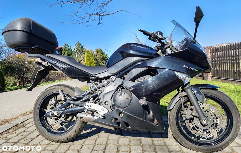 Kawasaki ER - 2