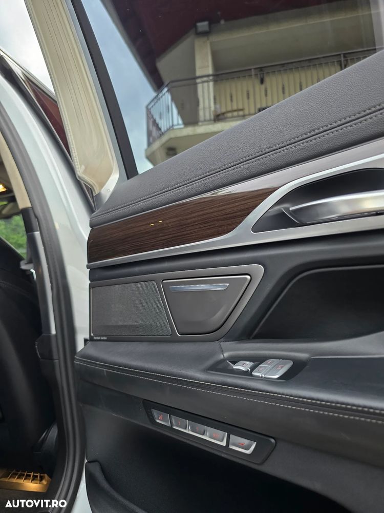BMW Seria 7 730Ld - 23