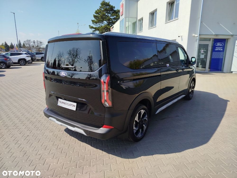 Ford Tourneo Custom - 7