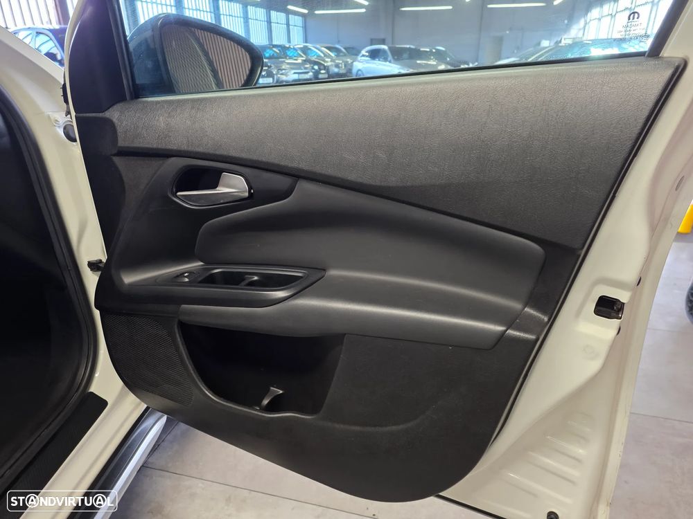 Fiat Tipo Cross 1.3 Multijet - 32