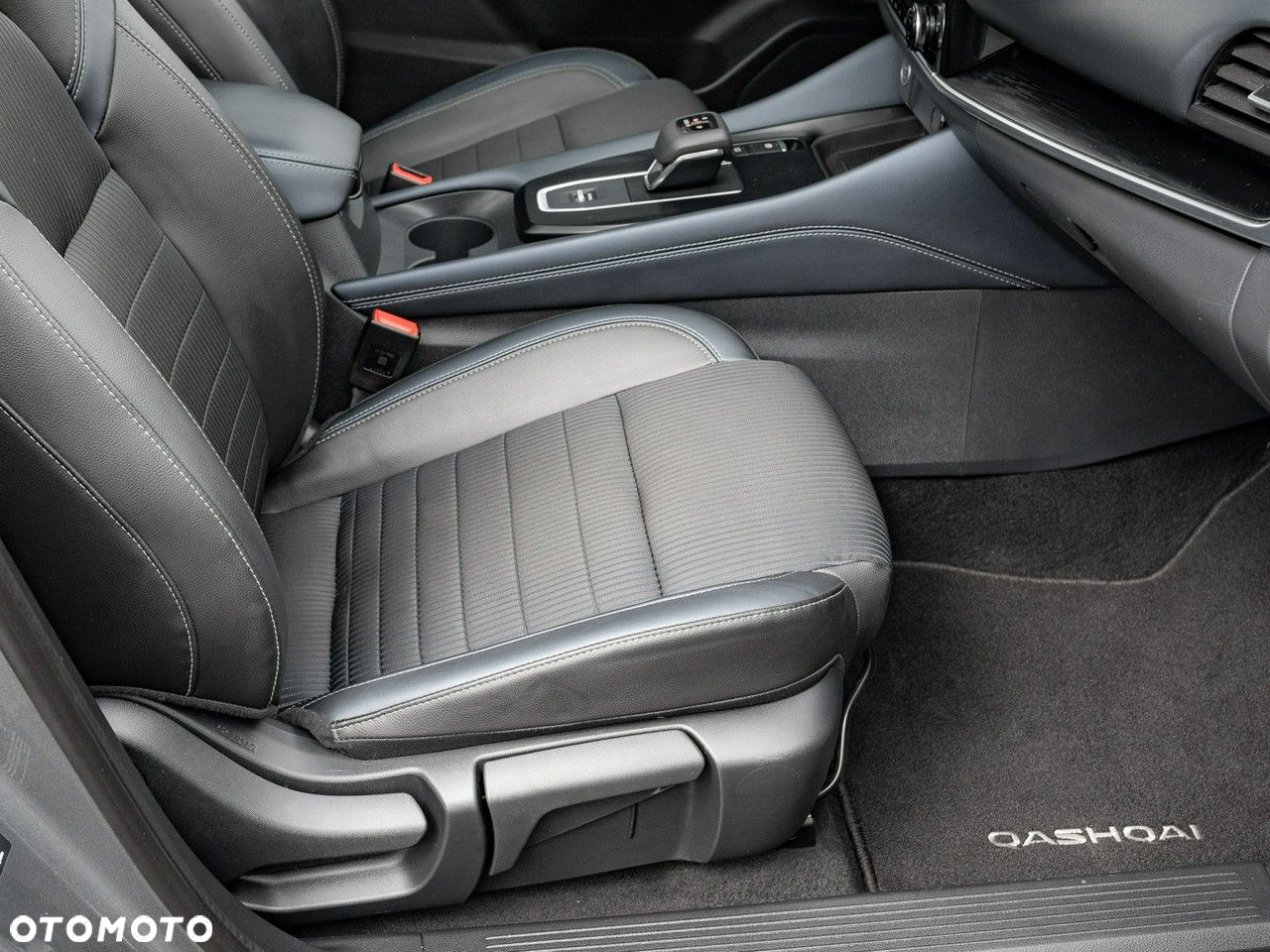 Nissan Qashqai - 32