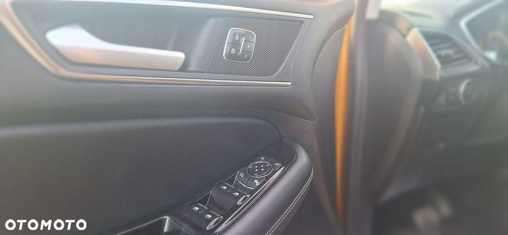 Ford Edge - 18