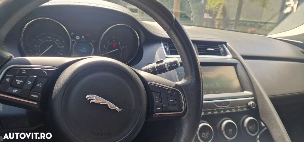 Jaguar E-Pace P200 AWD R-Dynamic S - 2