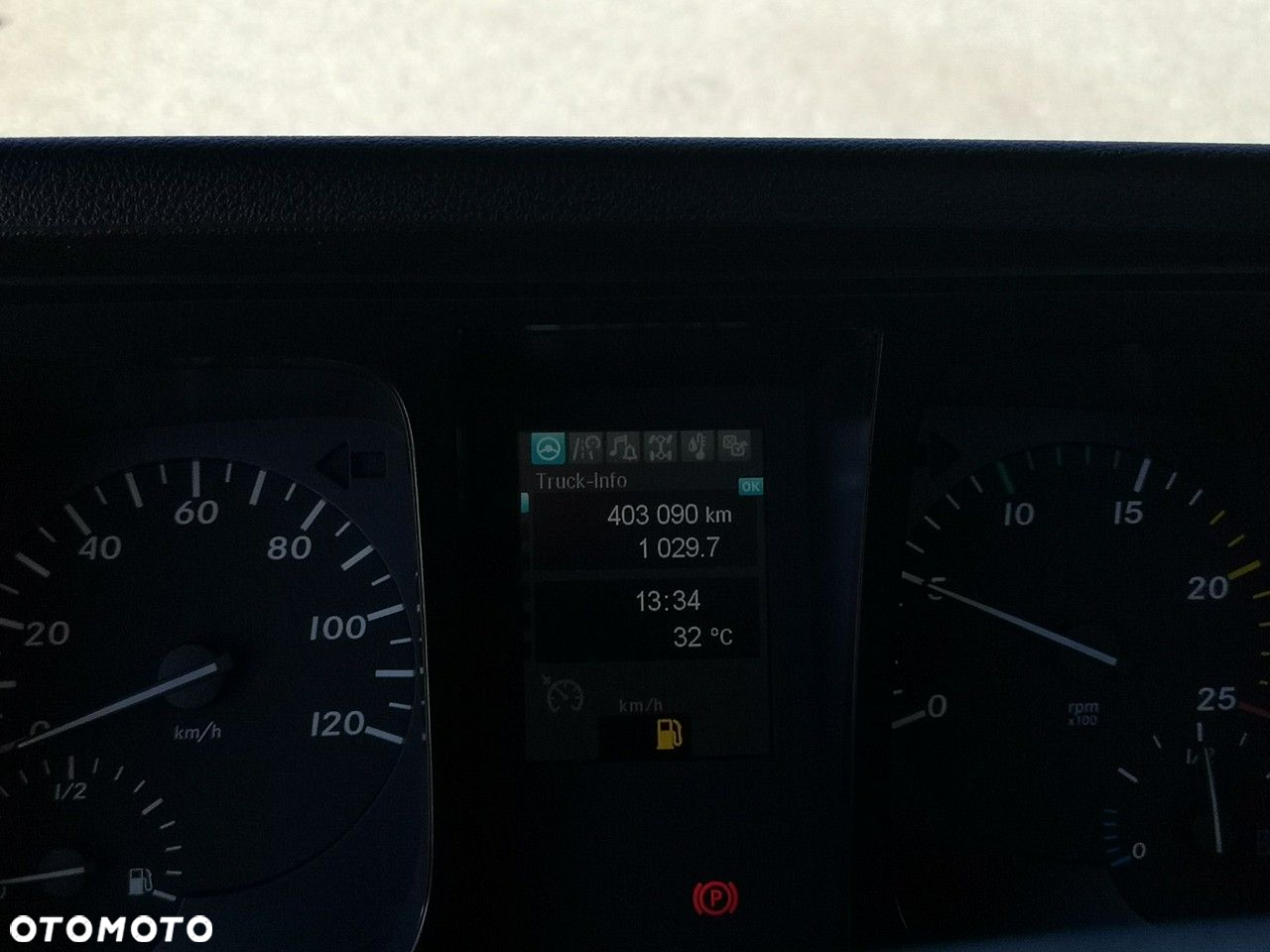 Mercedes-Benz Arocs 3251 Hakowiec 8x4 Palfinger Manual Euro 6 Niski Przebieg! - 38