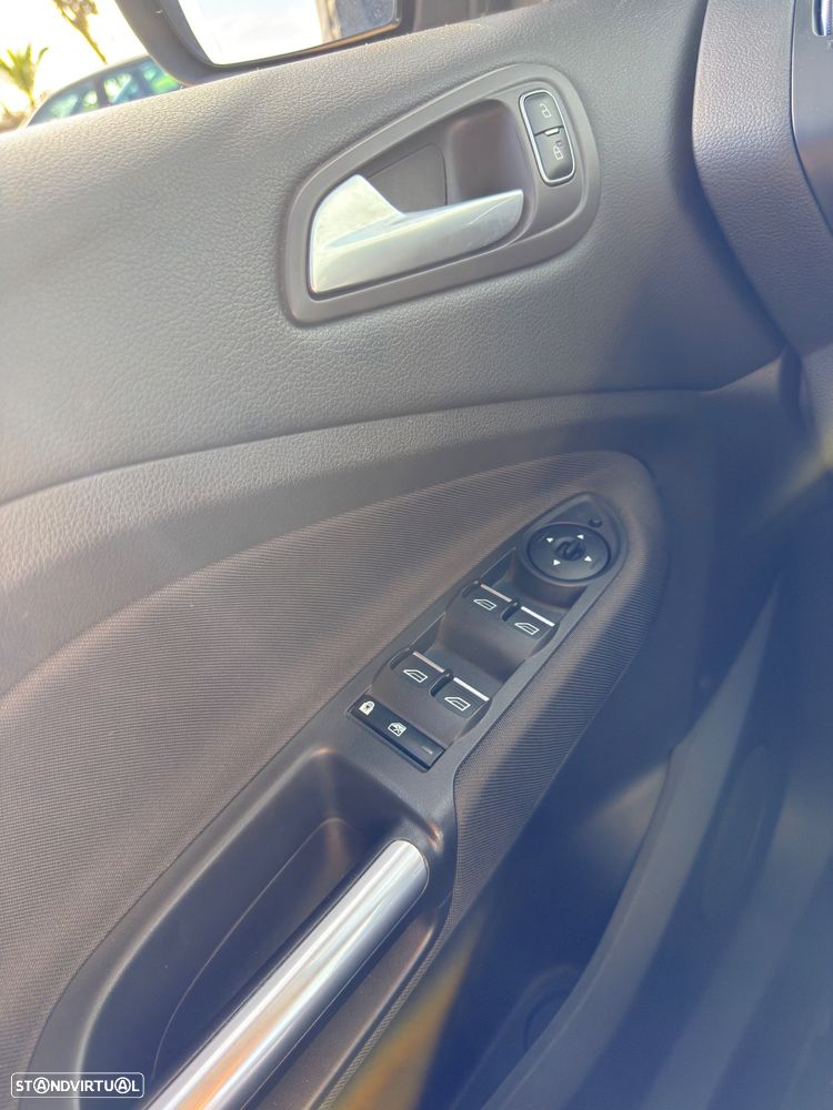 Ford C-Max 1.0 Ecoboost S&S Titanium - 13