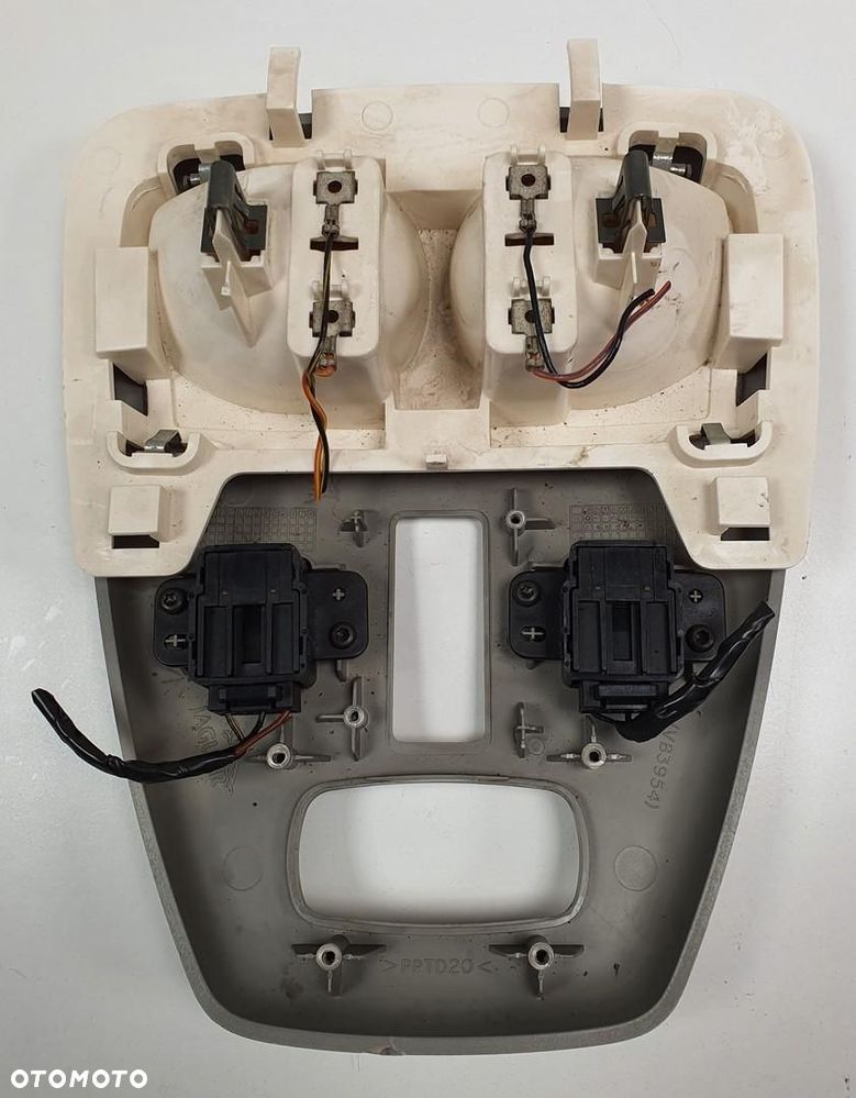 LAMPKA OŚWIETLENIE WNĘTRZA JAGUAR S-TYPE VB3954 - 3