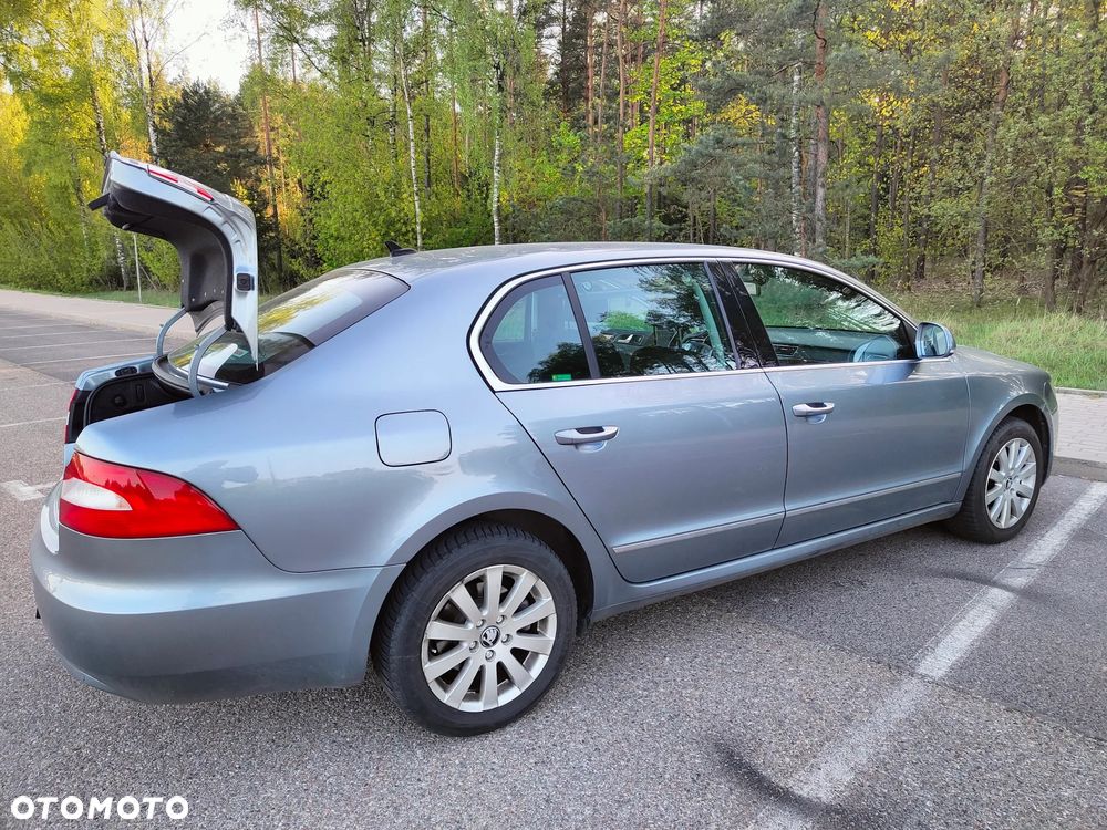 Skoda Superb 2.0 TDI 4x4 Elegance DSG - 6
