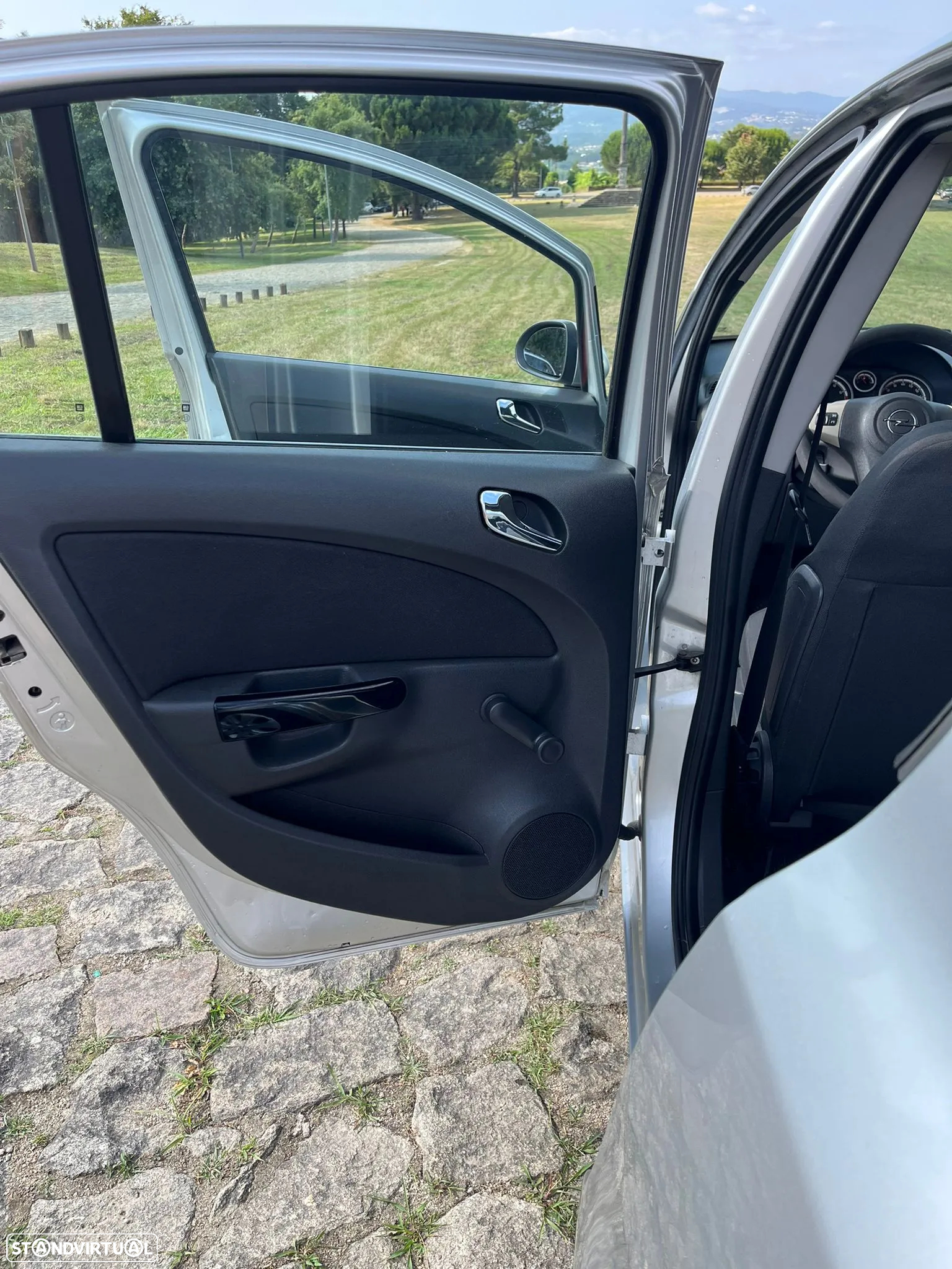 Opel Corsa - 4