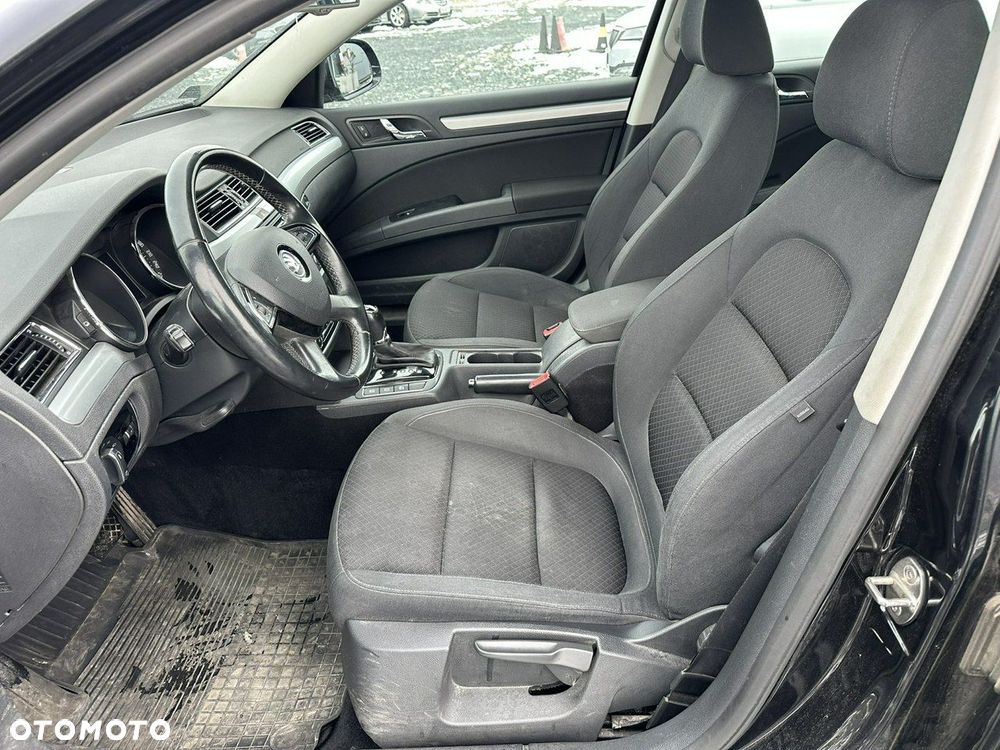 Skoda Superb 2.0 TDI Elegance DSG - 10