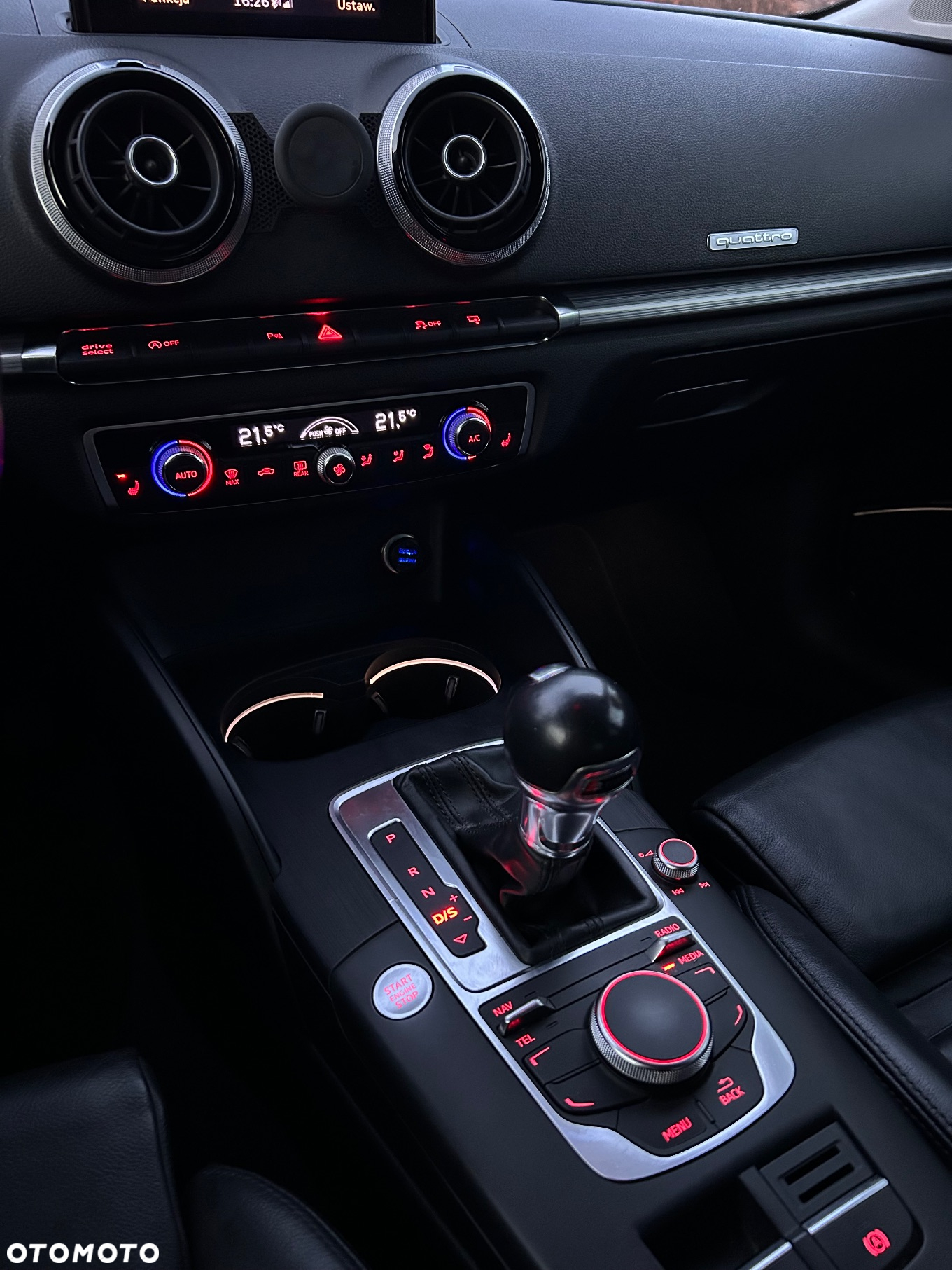 Audi A3 2.0 TDI Sportback (clean diesel) quattro S tronic Ambiente - 26