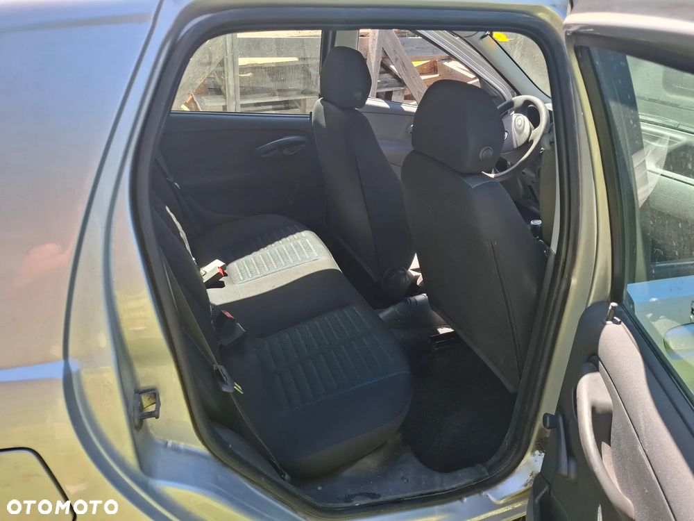 Fiat Punto - 19