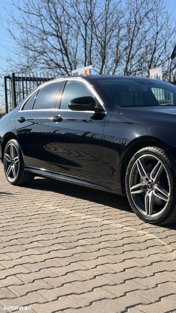 Mercedes-Benz E - 15