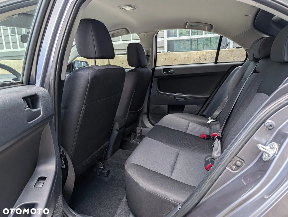 Mitsubishi Lancer 1.8 Instyle - 8