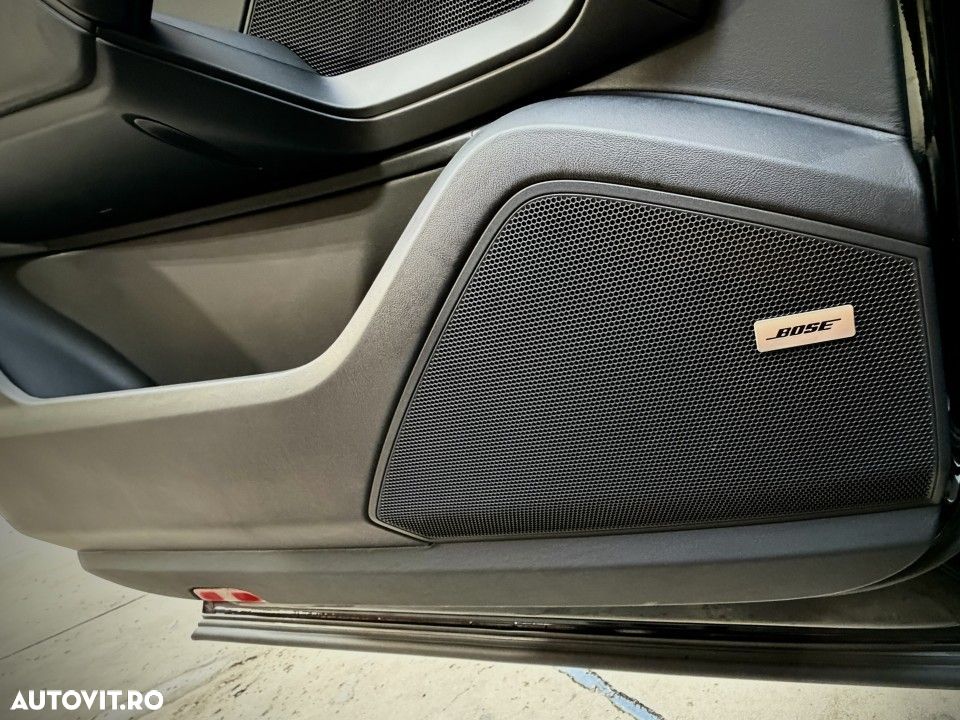 Porsche Cayenne - 16