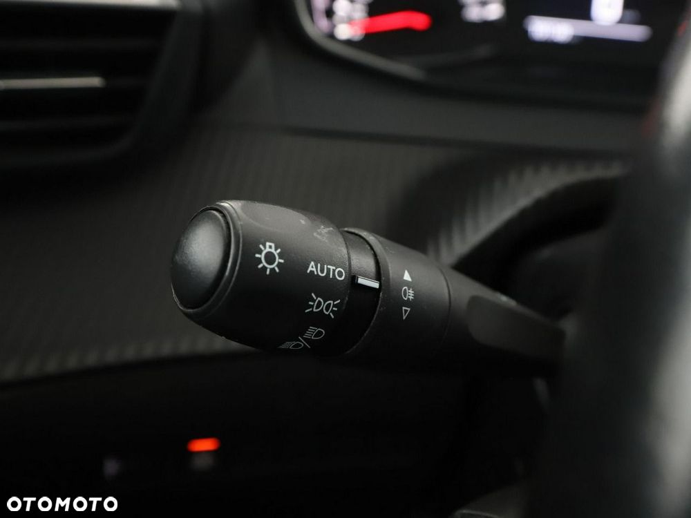 Peugeot 2008 1.2 Pure Tech Allure S&S - 35