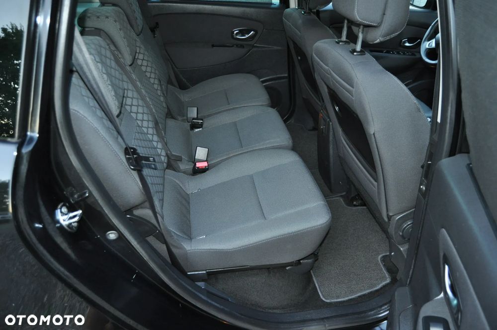 Renault Scenic 1.6 16V 110 Dynamique - 9