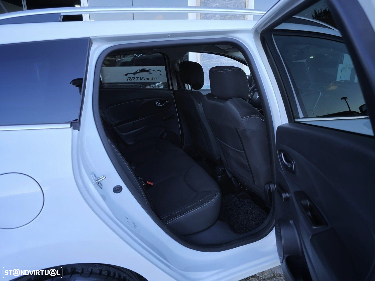 Renault Clio Sport Tourer 1.5 dCi Limited - 22
