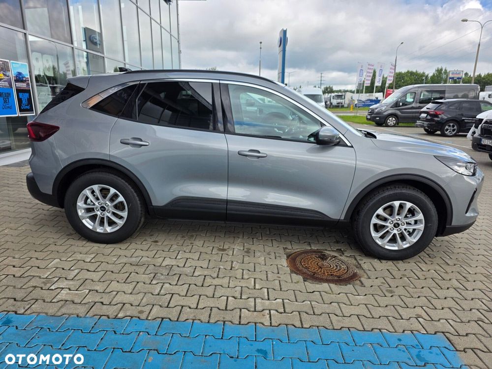Ford Kuga - 8