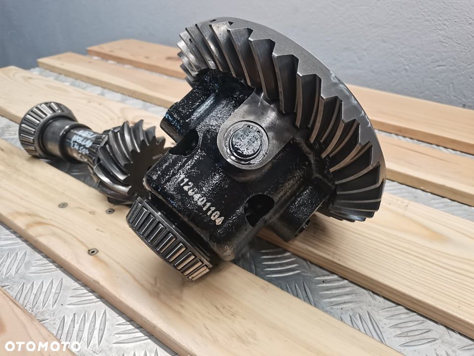 Środek mostu Spicer do New Holland LM 5040 {14X36 Przód} - 7
