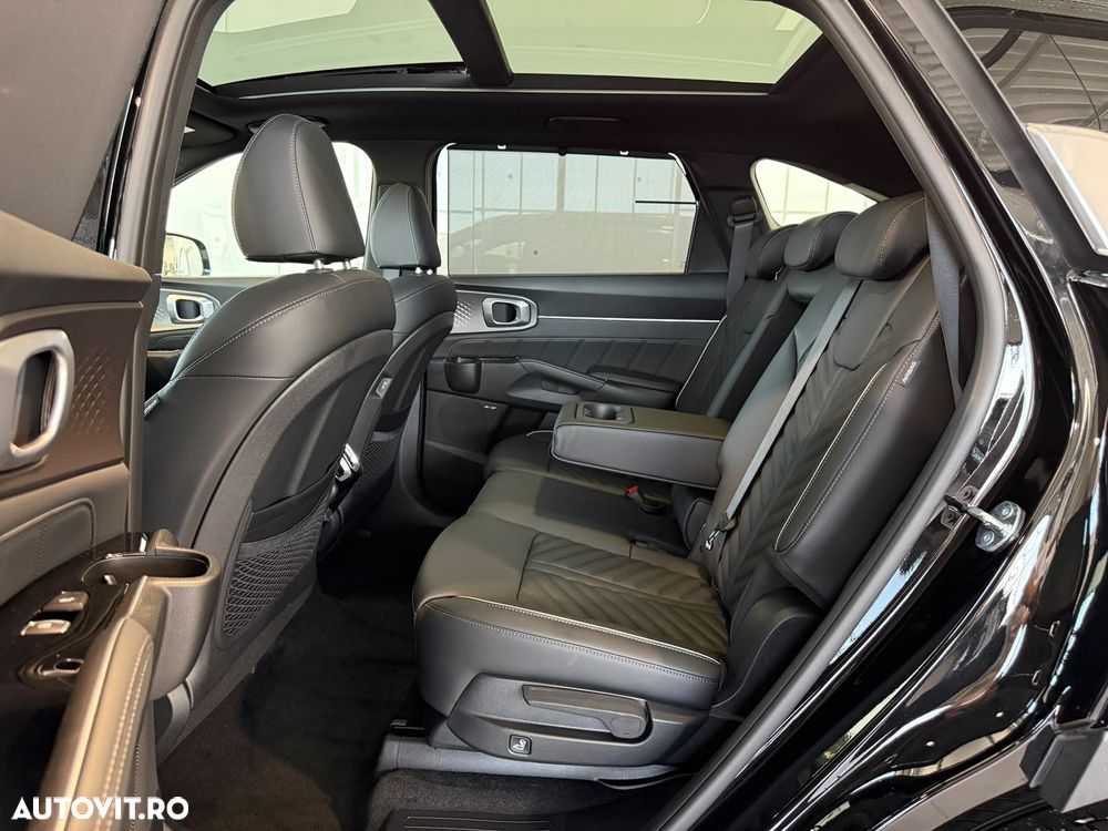Kia Sorento 1.6 T-GDI HEV 6AT 4x4 7P Premium+ - 26