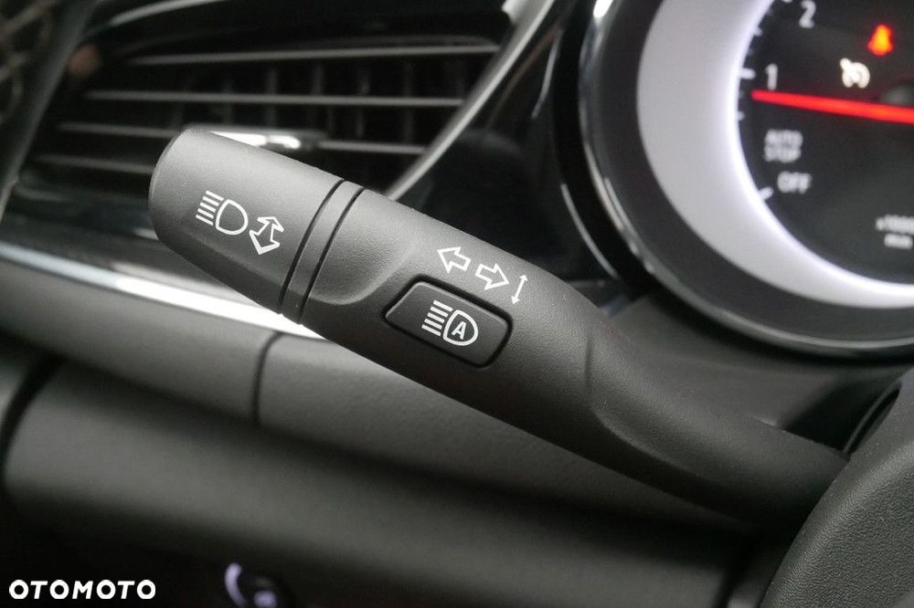 Opel Insignia - 23